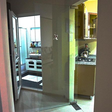 Cocorina Apartment Батуми Экстерьер фото